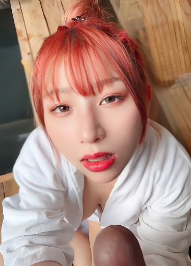 【这胸比男主头还大！从未见过这么渴望鸡巴的表情】这两颗巨乳完全捏不住啊，这都不敢想胸交得多舒服 arR